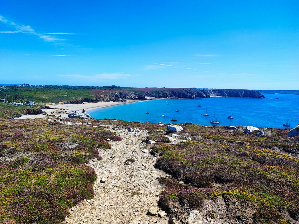 Il mio viaggio in Bretagna tra meraviglie naturali e sfide turistiche